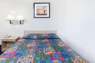Knights Inn Grand Rapids East Airport Cascade Chambre photo